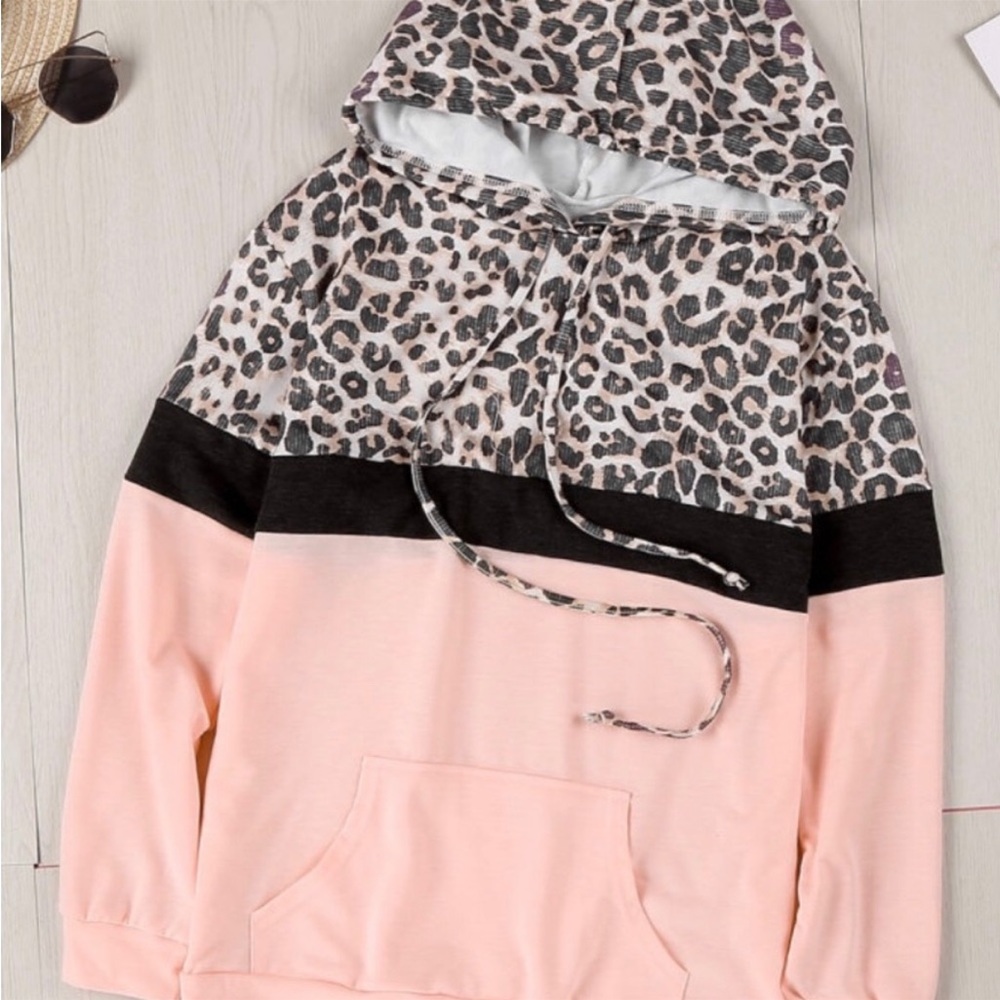 Pink Colorblock Leopard Print Top, Small - image 1